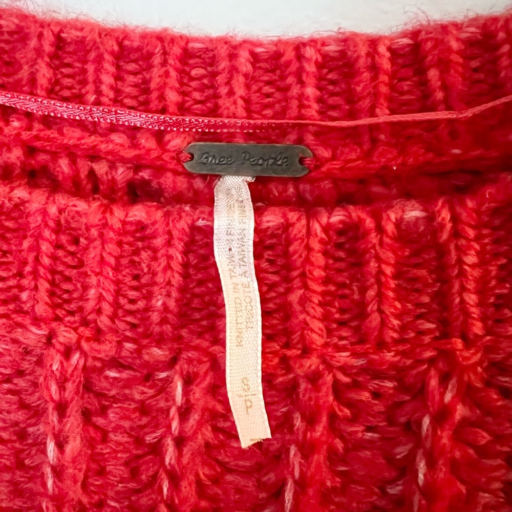 Free People Carter Knit Pullover Chunky Red Crew Neck Oversized Sweater Top S/M - Picture 2 of 9
